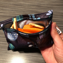 Load image into Gallery viewer, Reusable snack bag - locally made